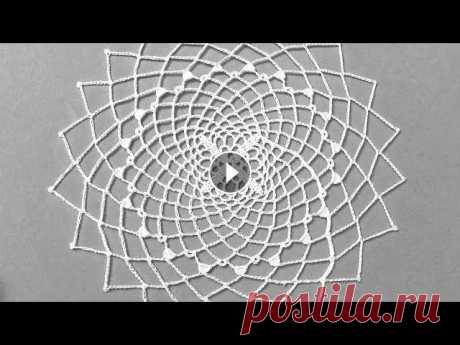 Ажурная салфетка крючком Дорогие зрители, в этом видео мы с вами свяжем салфетку крючком. Диаметр салфетки равен 28 см. Для вязания вы можете взять пряжу Пехорка Успешная и кр...