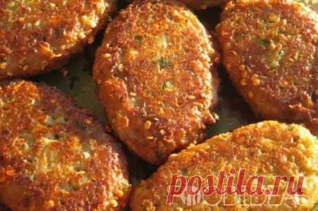 КОТЛЕТЫ ИЗ БАКЛАЖАН
----------------------------------------
«И МЯСА НЕ НАДО!» В 1000 раз лучше мясных!!! 
Сочные, легкоусвояемые, бесподобно ароматные и высоко полезные!!!! Сказочный рецепт!
А вы пробовали котлетки из баклажан?
Поверьте, эти котлеты ничем не уступают мясным. Зато благодаря низкой калорийности, легкости и высокой полезности они могут стать незаменимыми. Котлеты на «ура» идут с пышным картофельным пюре и одинаково вкусны как горячими, так и холодными.
В ори...
