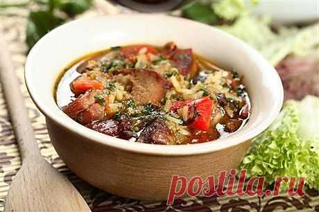 Яхния по болгарски с мясом, овощами и рисом.