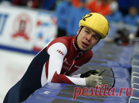 Наш &quot; золотой &quot; Семён Елистратов ( шорт - трек ) .