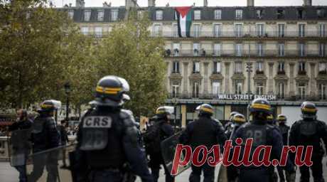 В Париже 130 человек задержали за акты антисемитизма после 7 октября. Власти Франции задержали 130 человек в Париже и столичном регионе за действия антисемитского характера после 7 октября. Читать далее