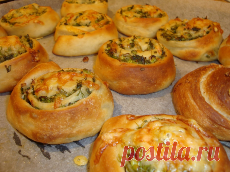 Пикантные пышные булочки к супу или борщу. Добавьте вкуса