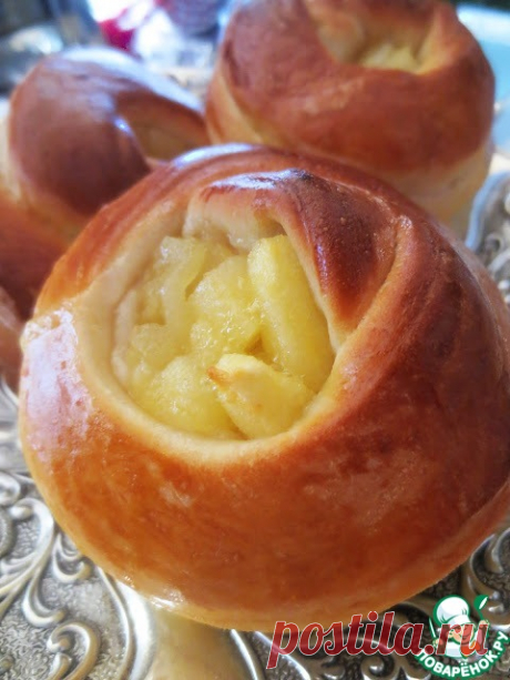 Булочки с яблочной начинкой - кулинарный рецепт