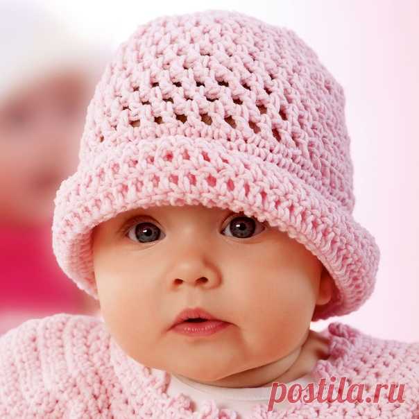 Шляпка с полями для девочки - крючком

Элегантная облегающая шапочка с полями сделает из малышки настоящую леди.

РАЗМЕРЫ
Показать полностью…