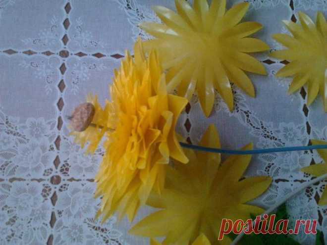 Георгины из пластиковых бутылок