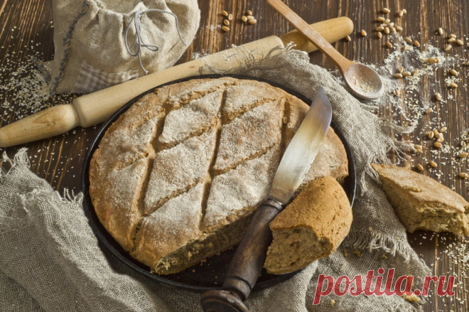 Ирландский бездрожжевой хлеб Бездрожжевой хлеб - простой рецепт, который вы можете использовать для ежедневного приготовления свежего домашнего хлеба. Этот хлебушек имеет название – ирландский содовый хлеб. Видимо ирландские крестьяне не желали тратить много времени на выпечку, поэтому придумали простой способ приготовить хлеб