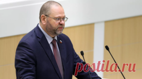 Пензенский музей к юбилею Лермонтова отреставрировал его картину. Губернатор Пензенской области Олег Мельниченко в соцсетях сообщил, что к 210-летию со дня рождения Михаила Лермонтова музей-заповедник «Тарханы» организовал реставрацию одного из самых старинных экспонатов — картины «Кавказский вид возле селения Сиони». Читать далее