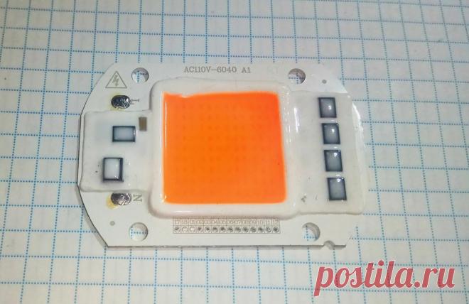 Как запитать кулер для охлаждения LED матрицы на 220 В Фито LED-матрица для подсветки растений, имея собственный драйвер питания, включается в сеть 220 В напрямую. Работает почти половину суток ежедневно, при этом ее корпус сильно разогревается. Необходимое охлаждение матрица, прикрепленная на алюминиевый радиатор, получает от обдува компьютерным