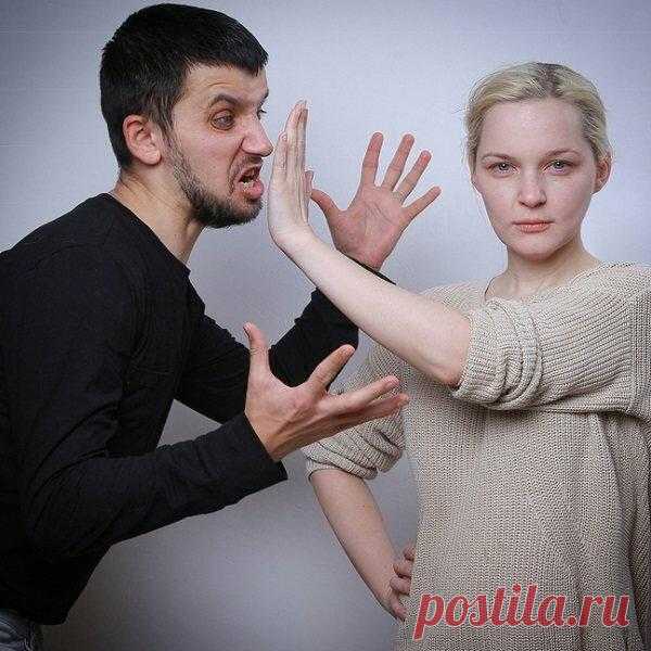 Как защитить личное пространство?
Как попросить человека не нарушать ваше личное пространство? Есть ли способы создать личные границы и защитить их? Если вы чувствуете, что нуждаетесь в этом, то прочтите несколько моих советов ниже. Лучший способ дать понять окружающим, где проходят ваши личные границы – это попросту сказать о них вслух. Ведь люди могут и не подозревать, что вторгаются […]
Читай дальше на сайте. Жми подробнее ➡