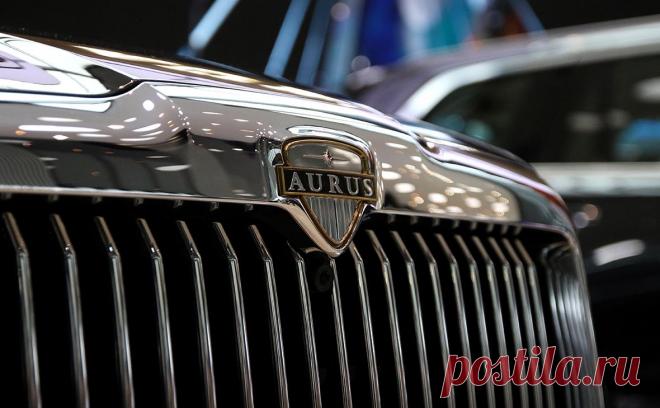 Aurus управделами президента сбил человека на Новом Арбате. Aurus Senat с мигалкой сбил человека на Новом Арбате в Москве, сообщают Mash и Brief, публикуя соответствующие фотографии. В управделами президента подтвердили ТАСС, что автомобиль принадлежит ведомству