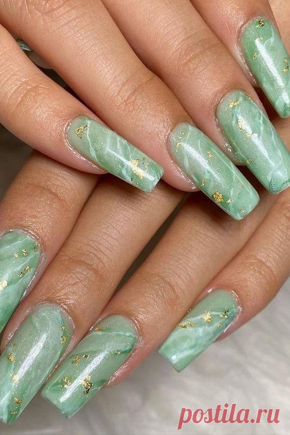 This Celebrity-Approved Green Jade Nail-Art Trend Is Perfect For Fall