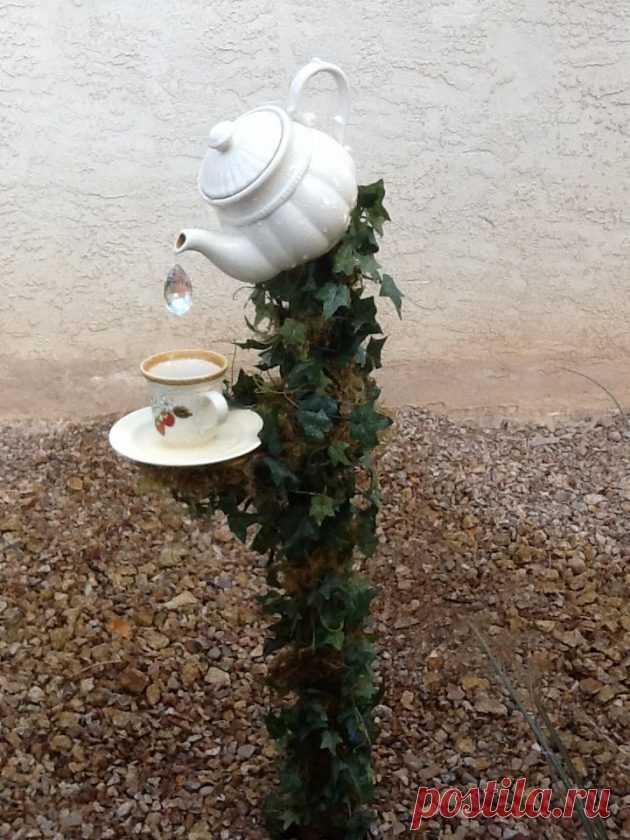 17 Irresistible DIY Teapot Garden Decorations That You Shouldn't Miss