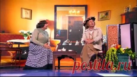 Давайте девочки, посмеёмся над собой