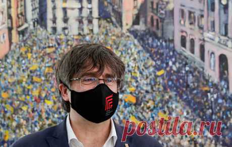 Экс-главу Каталонии Карлоса Пучдемона арестовали в Италии. Он был задержан по приезде в Сардинию, куда прибыл в качестве евродепутата