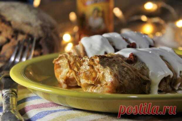 Голубцы из пекинской капусты в духовке - Будет вкусно
                                             - 19 февраля
                                             - 43941339528 - Медиаплатформа МирТесен Голубцы из пекинской капусты в духовке на моей кухне появились сравнительно недавно. Откровенно говоря, очень недавно - впервые нарисовались там буквально два дня назад. Я очень люблю классические голубцы с мясом и рисом. И очень не люблю пляски с бубном с участием белокочанной к...