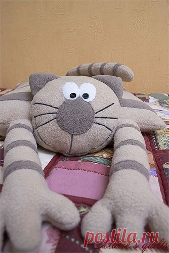 Подушки-игрушки.