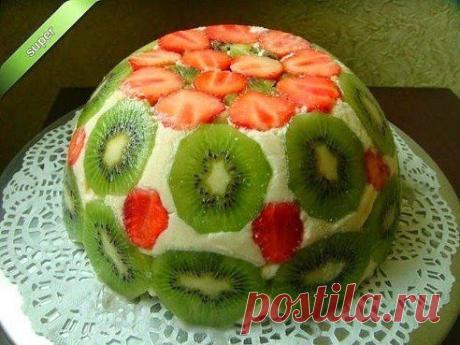 Легкий летний торт с клубникой и киви.Безумно вкуснo!! Быстро, легко и ОЧЕНЬ вкусно! Рецепт совсем простой. !! Более подробно о рецепте можете узнать в источникe: шеф-повар Одноклассники, по ссылке fastppc.net/ojbH Рекомендуем посмотреть!!! Приятного аппетитa

Дорогие кулинары! Чтобы не потерять рецепт, жмите "Класс!", а потом "поделиться". Рецепт будет на вашей стене В Одноклассники. Всё ОК!