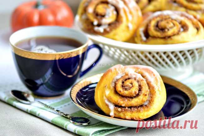 Тыквенные булочки с орехами и корицей