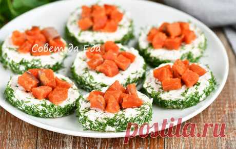 Быстрые праздничные бутерброды с красной рыбой - Будет вкусно - Медиаплатформа МирТесен Бутерброды готовятся очень быстро, легко и из небольшого количества продуктов. Вид у них яркий, праздничный и вкус просто замечательный. Такие бутерброды станут украшением праздничного стола. Продуктов мало и они прекрасно сочетаются между собой. Отличная альтернатива классическим бутербродам с - 17 декабря - 43290731939 - Медиаплатформа МирТесен