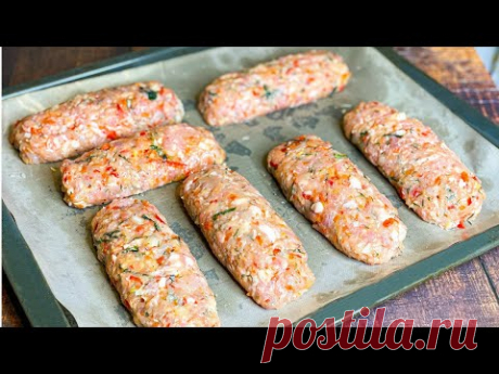 Смешали 800 грамм фарша с овощами: делаем котлеты как рулет