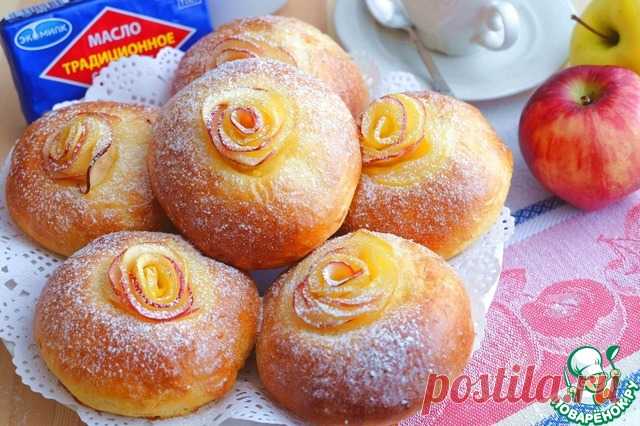Булочки с яблочными розами