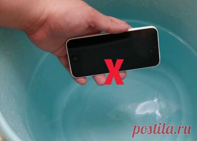 Как безопасно очистить экран смартфона, ноутбука или телевизора: 5 полезных правил 

Вы читали книги о Гарри Поттере? Ну хоть фильм то наверняка смотрели? Тогда помните, что опаснейший в мире волшебник Волан-де-Морт был практически бессмертен, пока существовали крестражи – предметы …