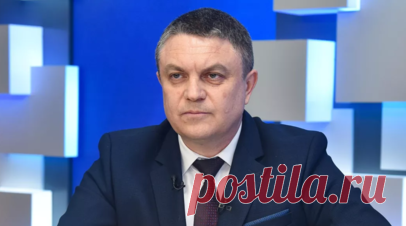 Пасечник: погибший при взрыве депутат ЛНР Попов был желанной мишенью для Киева. Глава Луганской Народной Республики Леонид Пасечник заявил, что погибший при взрыве автомобиля в Луганске депутат Народного совета ЛНР Олег Попов был желанной мишенью для Киева. Читать далее