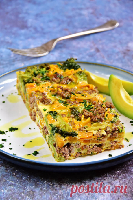 Low Carb Auflauf mit Brokkoli & Hackfleisch - Ketogenes Rezept Dieser Low Carb Auflauf mit Brokkoli und Hackfleisch ist eiweißreich und das perfekte Abendessen ohne Kohlenhydrate. Hier findest du das ketogene Rezept, welches sich bestens für eine kohlenhydratarme Diät eignet.