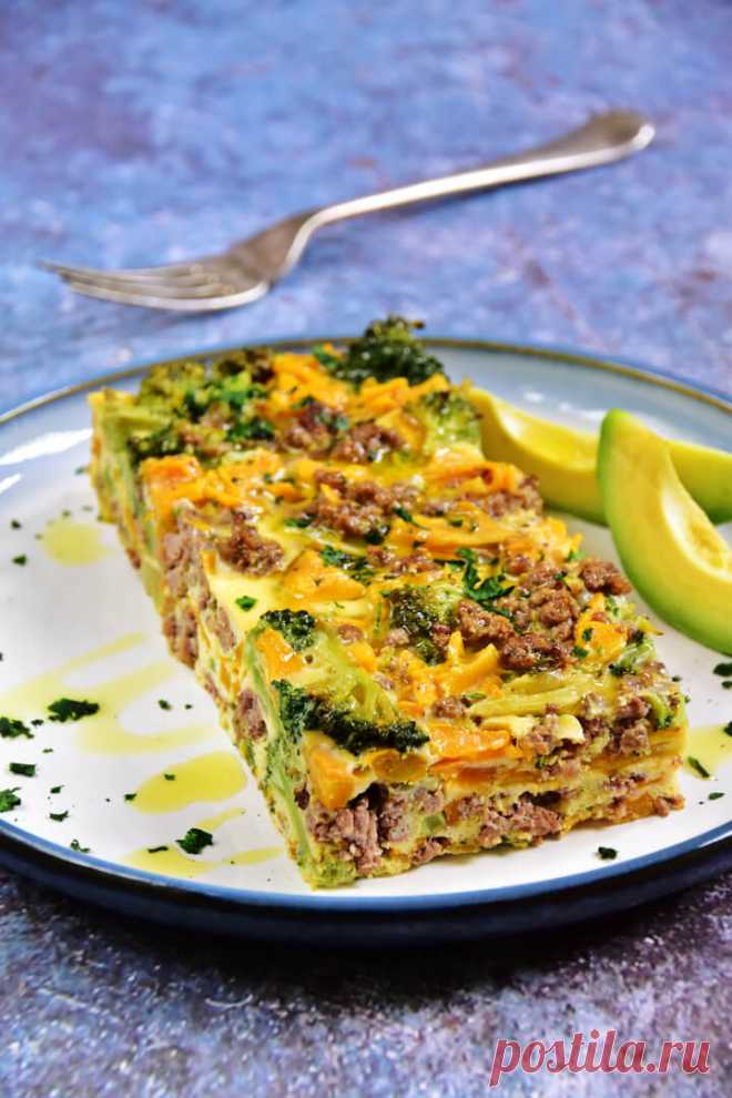 Low Carb Auflauf mit Brokkoli & Hackfleisch - Ketogenes Rezept Dieser Low Carb Auflauf mit Brokkoli und Hackfleisch ist eiweißreich und das perfekte Abendessen ohne Kohlenhydrate. Hier findest du das ketogene Rezept, welches sich bestens für eine kohlenhydratarme Diät eignet.