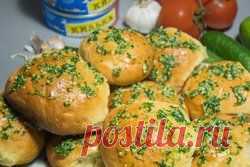 Лучшие рецепты булочек к борщу: с чесноком, фото, видео