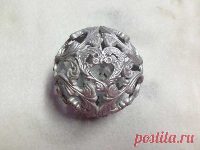 (1) "Filigree" Christmas Bauble tutorial