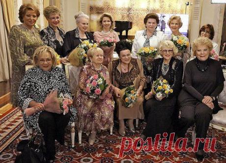 Все великие женщины.