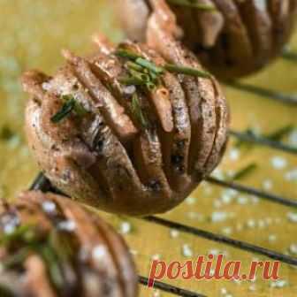 Картофель, запеченный с салом, пошаговый рецепт с фото Картофель, запеченный с салом. Пошаговый рецепт с фото, удобный поиск рецептов на Gastronom.ru