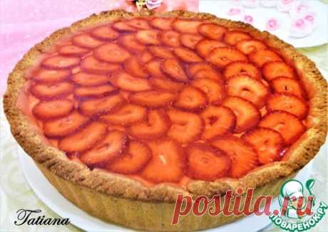 Кокосовый пирог с йогуртом и клубникой – кулинарный рецепт