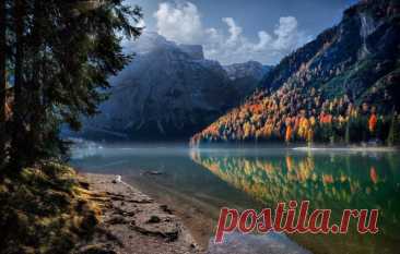 Горное озеро Брайес. Итальянские Альпы