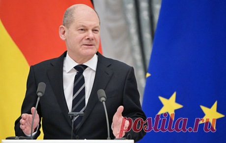 Шольц призвал делать все для возвращения к обсуждению контроля над вооружениями. Канцлер Германии в то же время заявил, что Россия вышла из всех соглашений о разоружении, а ФРГ должна на это отреагировать