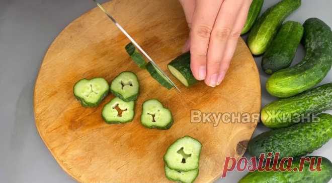 Помидоры с огурцами по-корейски: каждый год закрываю на 3 банки больше и всё равно не хватает | Вкусная Жизнь | Дзен