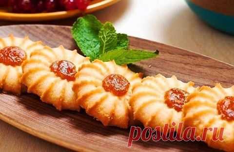 (2) Еврейская (кошерная) международная кухня.