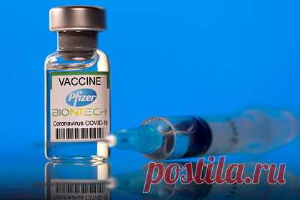 Раскрыты нарушения при испытаниях вакцины Pfizer. Клинические испытания вакцины от коронавируса Pfizer проводились с нарушениями. В частности, скрывались данные о негативных побочных эффектах. Информацию о нарушениях журналистам сообщила Брук Джексон. Выяснилось, что испытания не соответствовали тем стандартам и нормам, о соблюдении которых часто заявляли в компании.