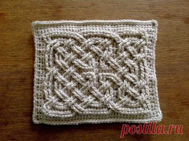 Кельтский мотив крючком (схема + фото МК)
Источник: www.suviscrochet.blogspot.com