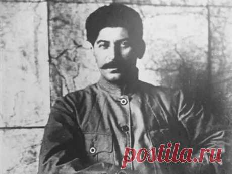 Почему секретарша Сталина обвинила его в предательстве - Любители истории - медиаплатформа МирТесен