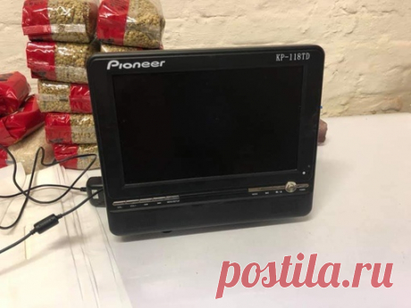 Помощь детям больниц

В психиатрических больницах больницах МО сидят дети, закованные коварным вирусом-к ним никого не пускают. Наши добровольцы не могут их посетить, но при этом мы стараемся помочь им жить лучше. На днях мы передали в больницы кулеры с водой, чтобы дети могли больше пить. Это сейчас очень важно-доступ к воде.

Собираем для них и другие приспособления; игрушки, канцтовары, сладкие подарки. Но помимо всего перечисленного, собираем видеоплееры и компакт диск...