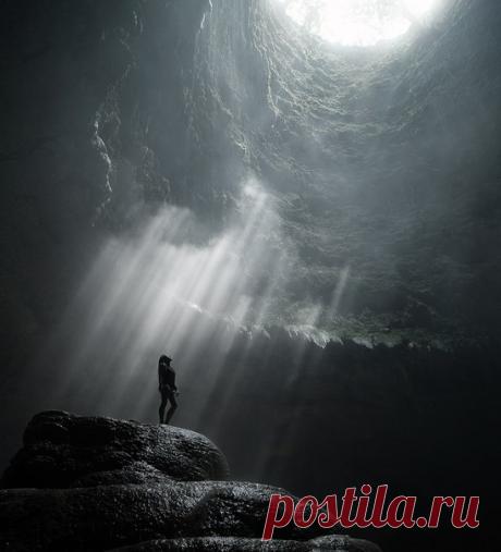 Пещера Джомбланг на острове Ява, Индонезия. Фотограф – Сергей Луканкин: nat-geo.ru/photo/user/49638/
