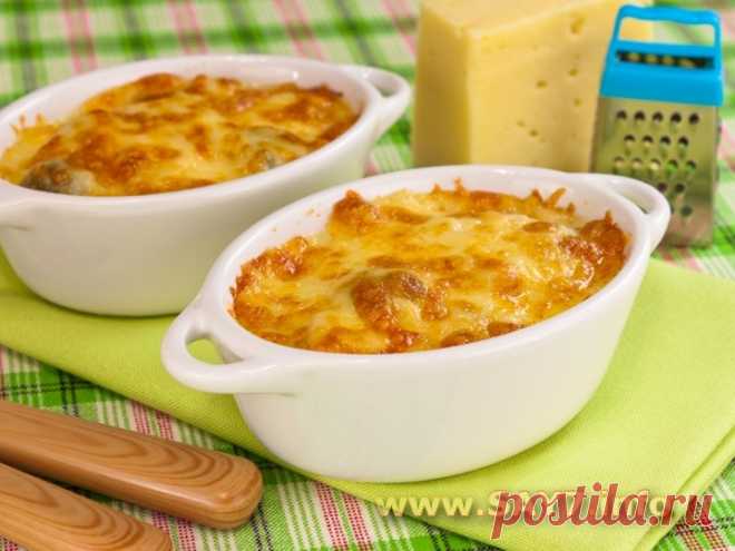 Куриное филе и брюссельская капуста под соусом «Бешамель»