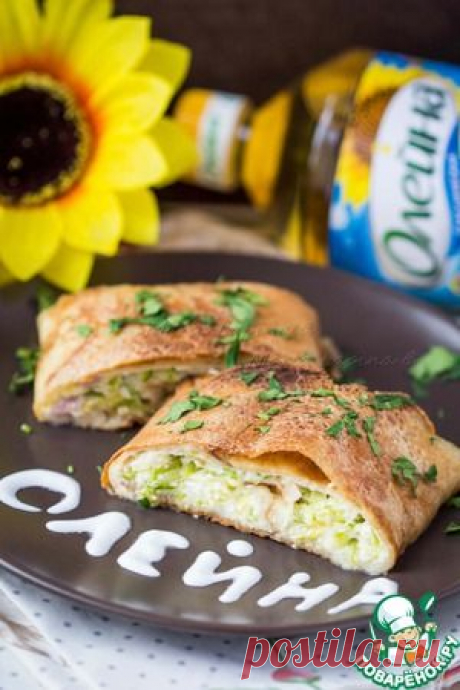 Блинный штрудель с кабачком, ветчиной и сыром - кулинарный рецепт