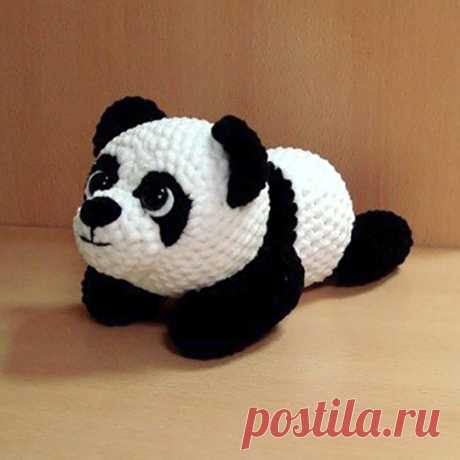 PDF Пандочка крючком. FREE crochet pattern; Аmigurumi animal patterns. Амигуруми схемы и описания на русском. Вязаные игрушки и поделки своими руками #amimore - плюшевая панда, большая пандочка из плюшевой пряжи медведь, медвежонок, мишка.
