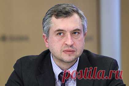 Запад начал подготовку к смене украинской политической элиты. Запад начал подготовку к смене украинской политической элиты, чтобы зафиксировать территориальный статус-кво. Об этом заявил зампостпреда России при ОБСЕ Максим Буякевич. По его словам, это происходит на фоне неудач Вооруженных сил Украины (ВСУ) на фронте и коррумпированности элит.