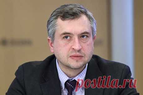 Запад начал подготовку к смене украинской политической элиты. Запад начал подготовку к смене украинской политической элиты, чтобы зафиксировать территориальный статус-кво. Об этом заявил зампостпреда России при ОБСЕ Максим Буякевич. По его словам, это происходит на фоне неудач Вооруженных сил Украины (ВСУ) на фронте и коррумпированности элит.