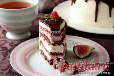 Шоколадный торт с малиновым и лимонным кремом • Бисквитные торты