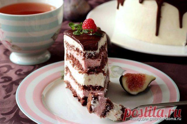 Шоколадный торт с малиновым и лимонным кремом • Бисквитные торты